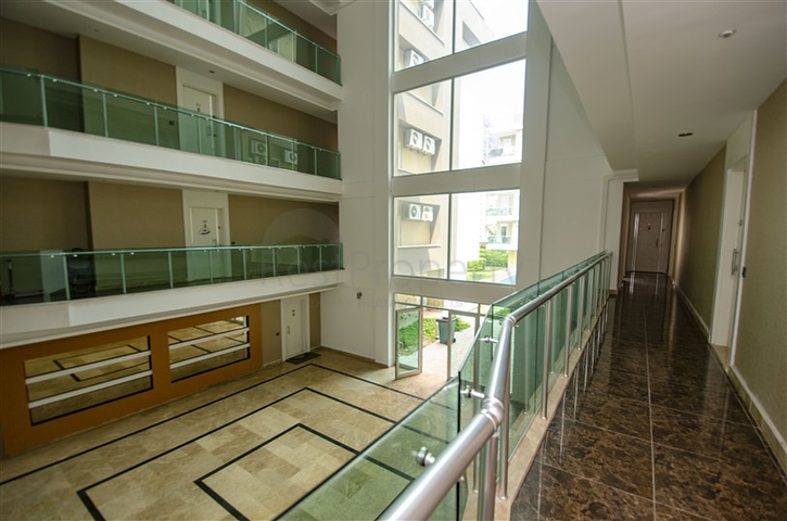 شقة بغرفة نوم واحدة مع أثاث في مجمع مخطط شقق فندقيه