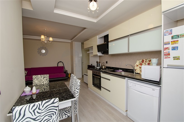 شقة بغرفة نوم واحدة مع أثاث في مجمع مخطط شقق فندقيه