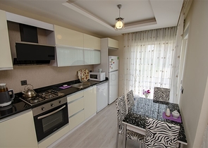 شقة بغرفة نوم واحدة مع أثاث في مجمع مخطط شقق فندقيه