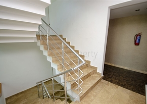 شقة بغرفة نوم واحدة مع أثاث في مجمع مخطط شقق فندقيه