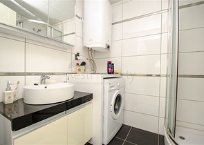 شقة بغرفة نوم واحدة مع أثاث في مجمع مخطط شقق فندقيه