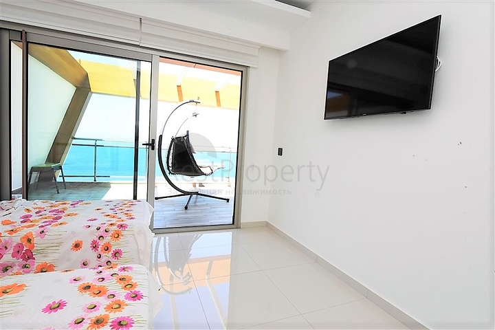 اطلالة بحرية ساحرة - دوبلكس فاخرة في كارجي جاك / الانيا 