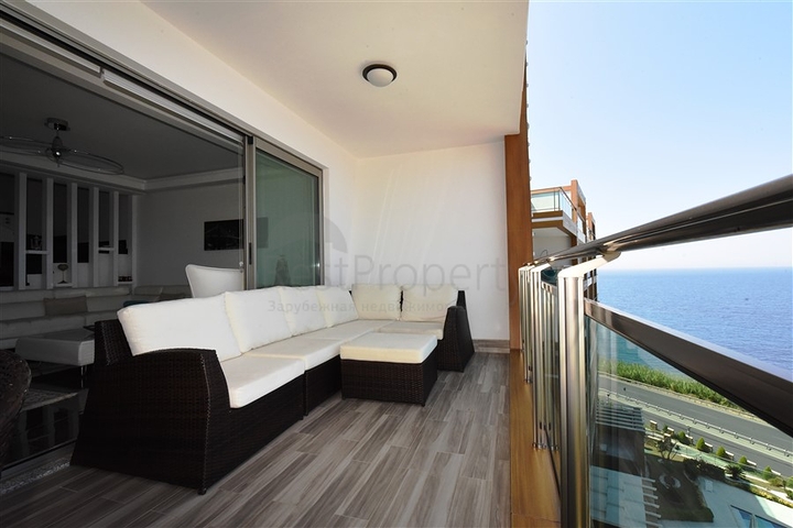 اطلالة بحرية ساحرة - دوبلكس فاخرة في كارجي جاك / الانيا 