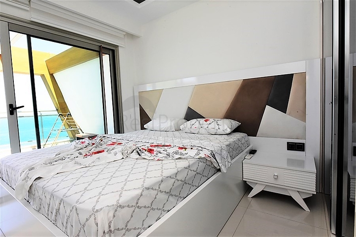 اطلالة بحرية ساحرة - دوبلكس فاخرة في كارجي جاك / الانيا 