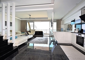 اطلالة بحرية ساحرة - دوبلكس فاخرة في كارجي جاك / الانيا 