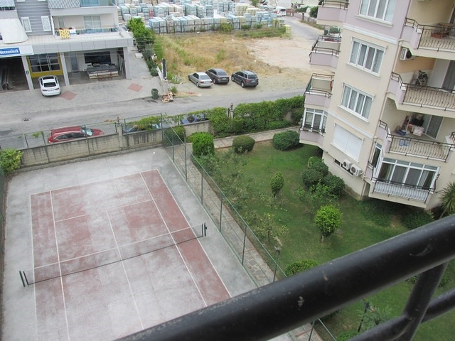 دوبلكس عائلية اربع غرف وصالة في منطقة اوبا المركزية 