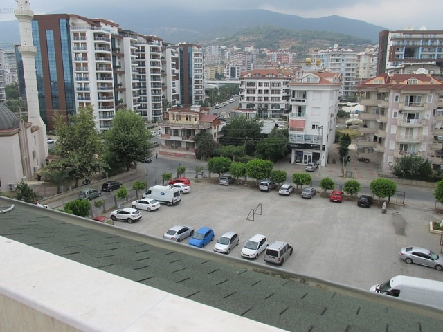 دوبلكس عائلية اربع غرف وصالة في منطقة اوبا المركزية 