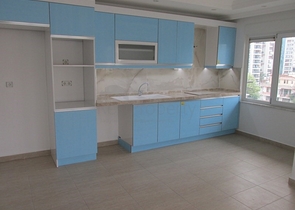 دوبلكس عائلية اربع غرف وصالة في منطقة اوبا المركزية 