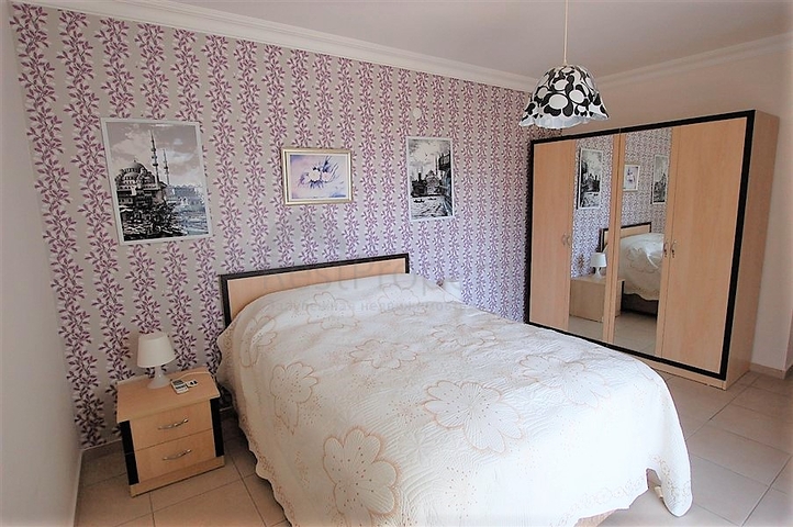 شقة غرفتين وصالة مفروشة ضمن مجمع سكني في جيكجلي / الانيا 