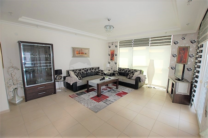 شقة غرفتين وصالة مفروشة ضمن مجمع سكني في جيكجلي / الانيا 