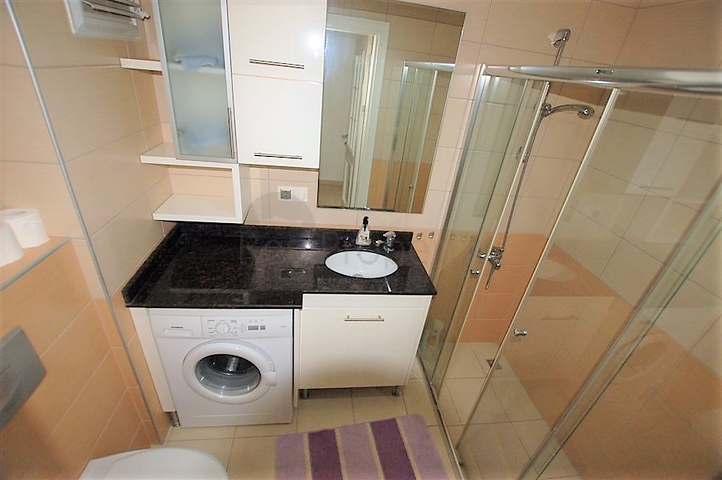 شقة غرفتين وصالة مفروشة ضمن مجمع سكني في جيكجلي / الانيا 