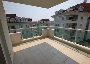 شقة غرفتين وصالة مفروشة ضمن مجمع سكني في جيكجلي / الانيا 