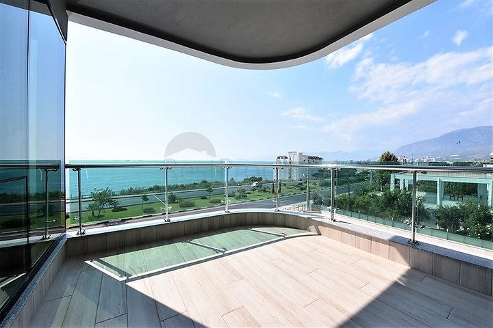 شقة غرفتين وصالة باطلالة بحرية ساحرة في كارجي جاك / الانيا 