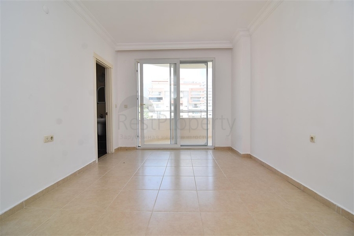 شقة واسعة غرفتين وصالة في مهموتلار 