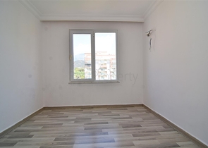 شقة واسعة غرفتين وصالة في مهموتلار 