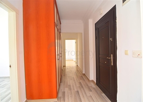 شقة واسعة غرفتين وصالة في مهموتلار 