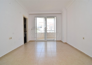 شقة واسعة غرفتين وصالة في مهموتلار 