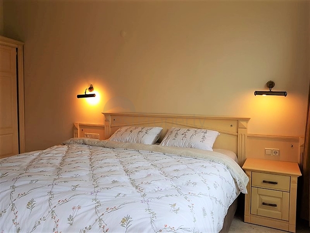 فيلا مفروشة ضمن مجمع سكني خمس نجوم في الانيا 