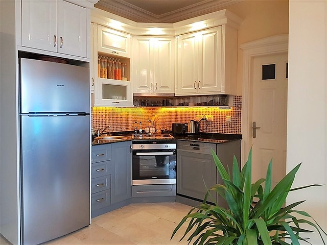 فيلا مفروشة ضمن مجمع سكني خمس نجوم في الانيا 