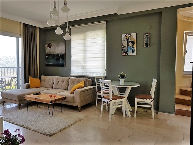 فيلا مفروشة ضمن مجمع سكني خمس نجوم في الانيا 