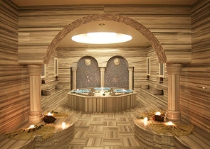 فيلا مفروشة ضمن مجمع سكني خمس نجوم في الانيا 