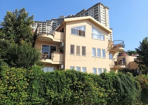 فيلا مفروشة ضمن مجمع سكني خمس نجوم في الانيا 