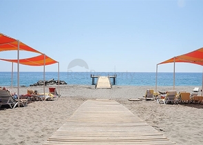 فيلا مفروشة ضمن مجمع سكني خمس نجوم في الانيا 