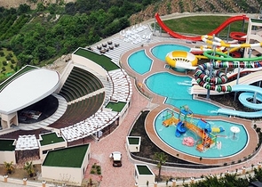 فيلا مفروشة ضمن مجمع سكني خمس نجوم في الانيا 