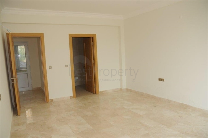 فيلا ثلاث طوابق باطلالة بحرية ضمن احدى افخم مجمعات الانيا 