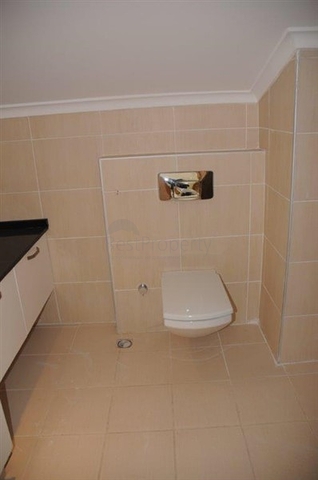 فيلا ثلاث طوابق باطلالة بحرية ضمن احدى افخم مجمعات الانيا 