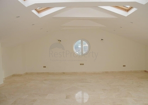 فيلا ثلاث طوابق باطلالة بحرية ضمن احدى افخم مجمعات الانيا 