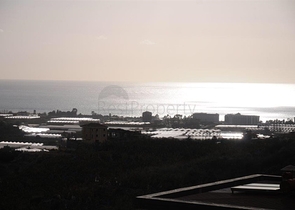 فيلا ثلاث طوابق باطلالة بحرية ضمن احدى افخم مجمعات الانيا 