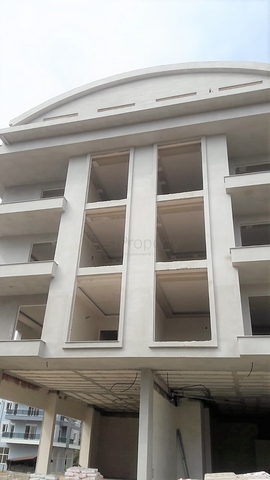 مجمع سكني حديث في اوبا / الانيا 