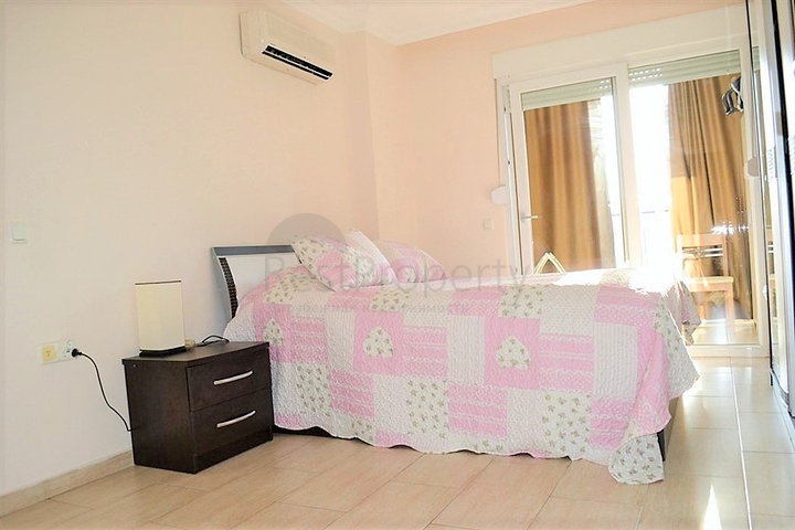 شقة غرفتين وصالة مفروشة ضمن مجمع سكني جنب مول الانيوم - اوبا / الانيا 