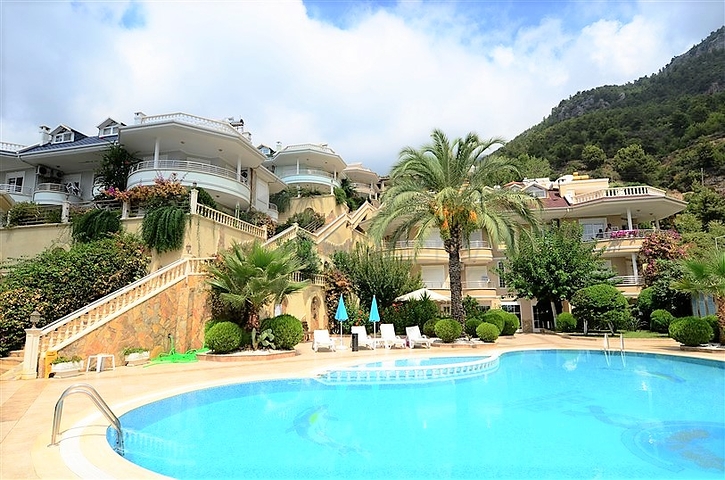 دوبلكس في منطقة مرتفعة باطلالة بحر مباشرة / مركز الانيا 