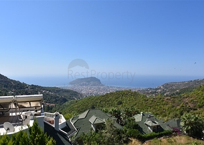 دوبلكس في منطقة مرتفعة باطلالة بحر مباشرة / مركز الانيا 