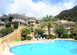 دوبلكس في منطقة مرتفعة باطلالة بحر مباشرة / مركز الانيا 