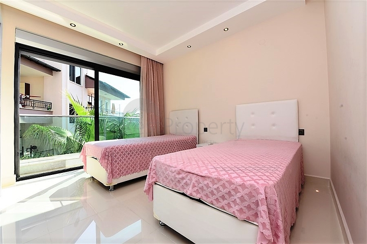 شقة غرفتين وصالة مفروشة ضمن مجمع فاخر في كارجي جاك / الانيا 