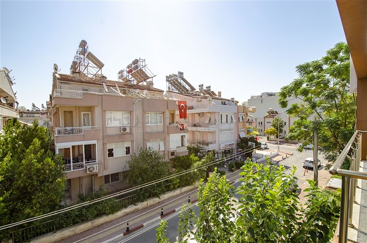 3+1 شقة في مجمع 600 م إلى البحر في منطقة لارا أنطاليا