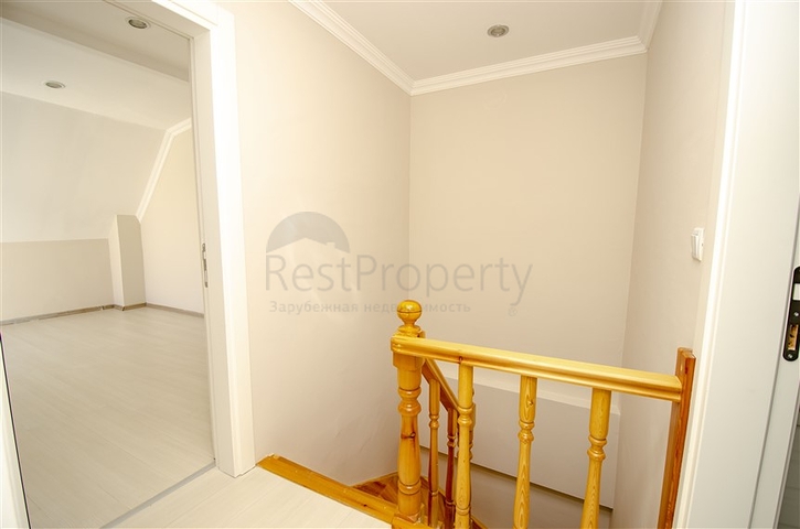 3+1 شقة في مجمع 600 م إلى البحر في منطقة لارا أنطاليا