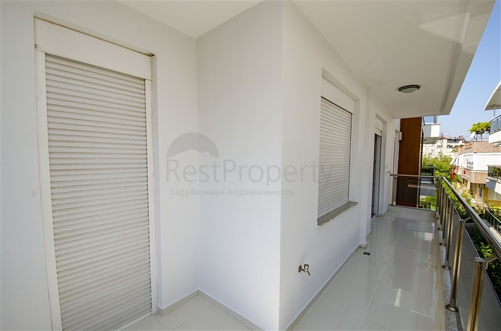 3+1 شقة في مجمع 600 م إلى البحر في منطقة لارا أنطاليا