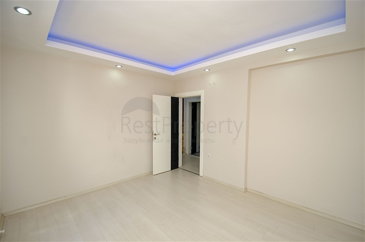 3+1 شقة في مجمع 600 م إلى البحر في منطقة لارا أنطاليا