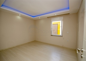 3+1 شقة في مجمع 600 م إلى البحر في منطقة لارا أنطاليا