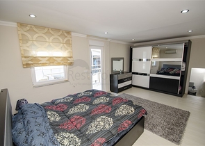 3+1 شقة في مجمع 600 م إلى البحر في منطقة لارا أنطاليا