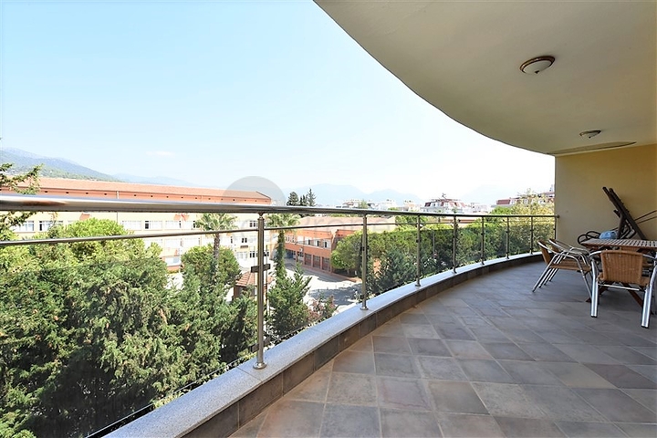 ضمن افخم مجمعات مركز الانيا - شقة مفروشة بتصميم غرفتين وصالة 