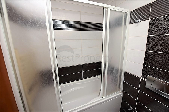 ضمن افخم مجمعات مركز الانيا - شقة مفروشة بتصميم غرفتين وصالة 