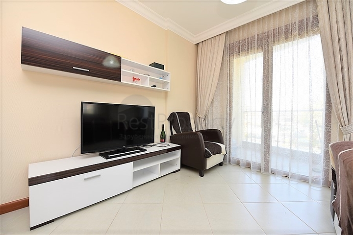 ضمن افخم مجمعات مركز الانيا - شقة مفروشة بتصميم غرفتين وصالة 