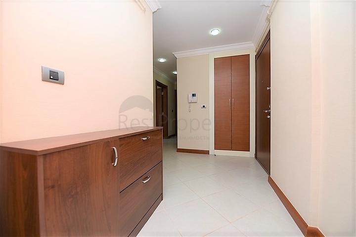 ضمن افخم مجمعات مركز الانيا - شقة مفروشة بتصميم غرفتين وصالة 