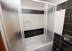 ضمن افخم مجمعات مركز الانيا - شقة مفروشة بتصميم غرفتين وصالة 