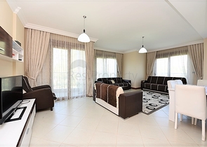 ضمن افخم مجمعات مركز الانيا - شقة مفروشة بتصميم غرفتين وصالة 